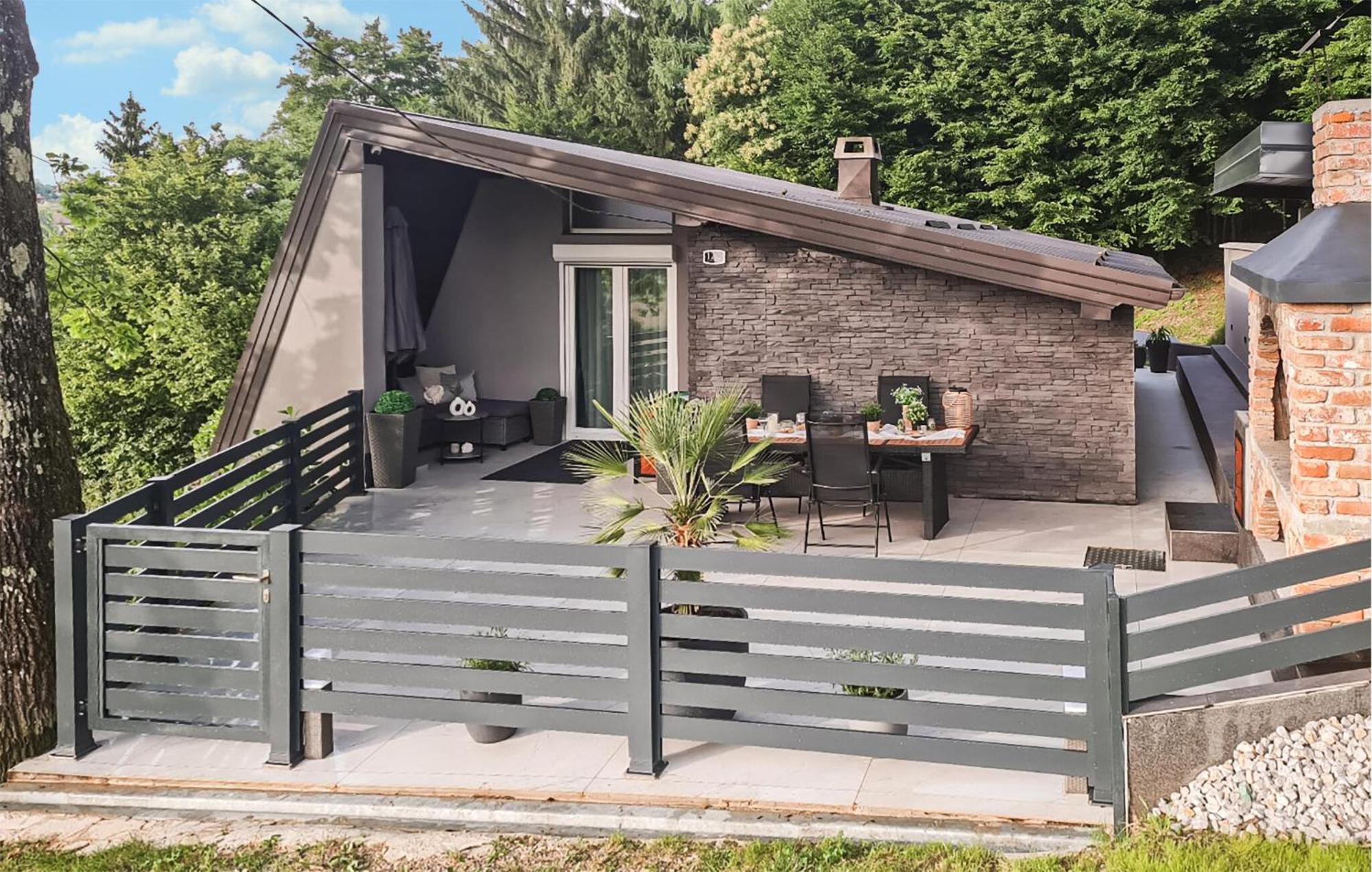 Nice Home In Karlovac With Wifi Exterior foto