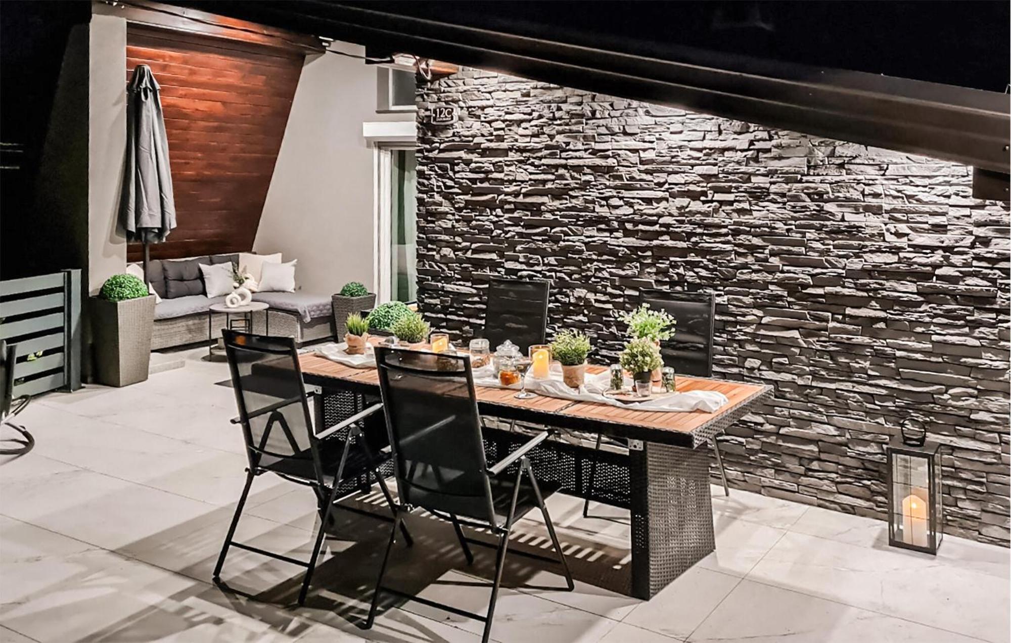 Nice Home In Karlovac With Wifi Exterior foto